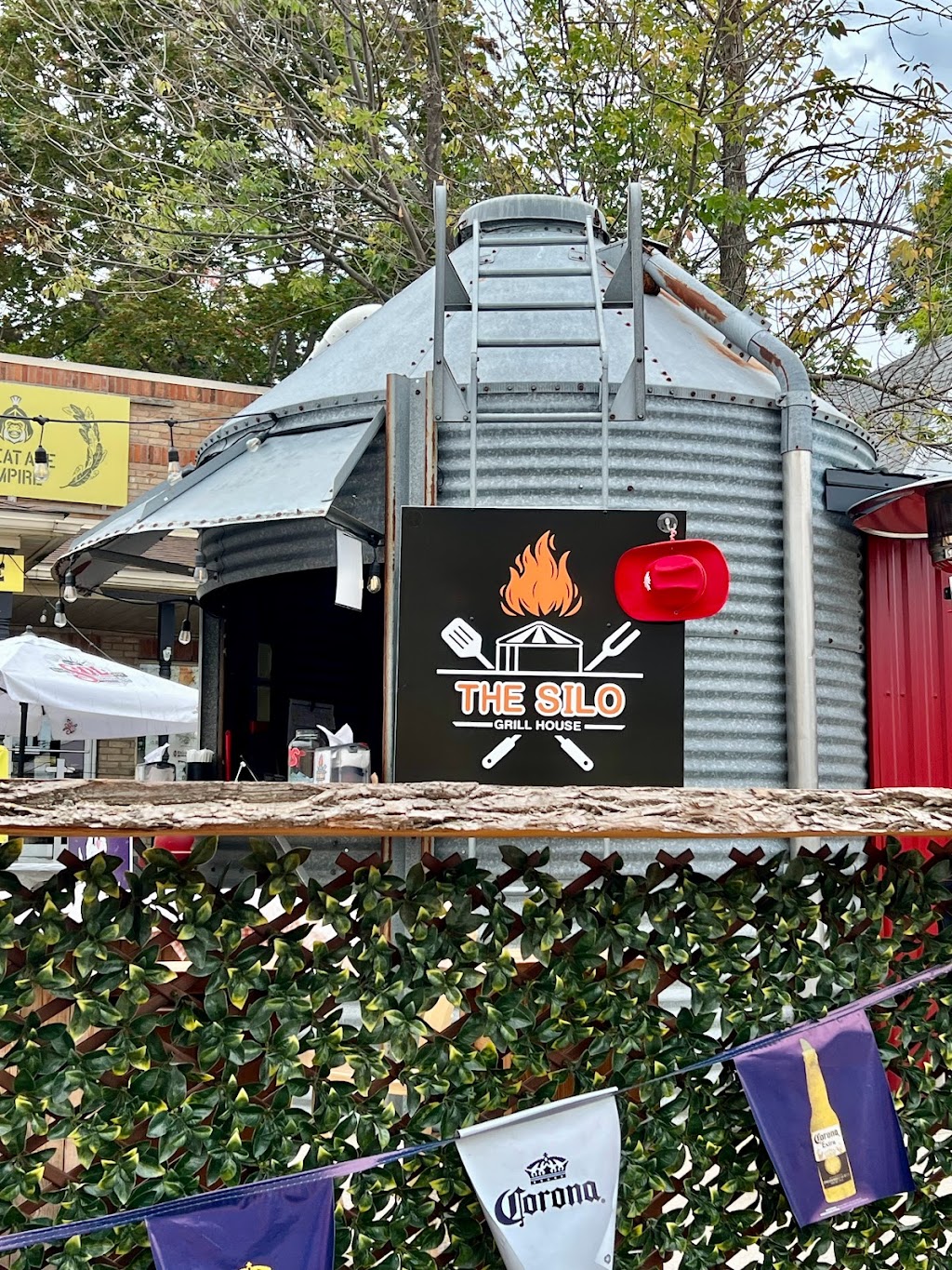 The Silo Wiarton | 658 Berford St, Wiarton, ON N0H 2T0, Canada | Phone: (519) 497-8683