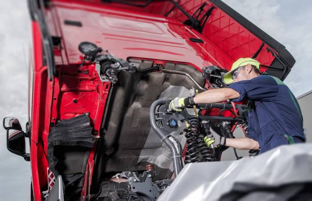 Mobile Truck Trailer Repair and Tire Service | 28 Country Ridge Ct, Brampton, ON L6P 3S3, Canada | Phone: (647) 994-7826