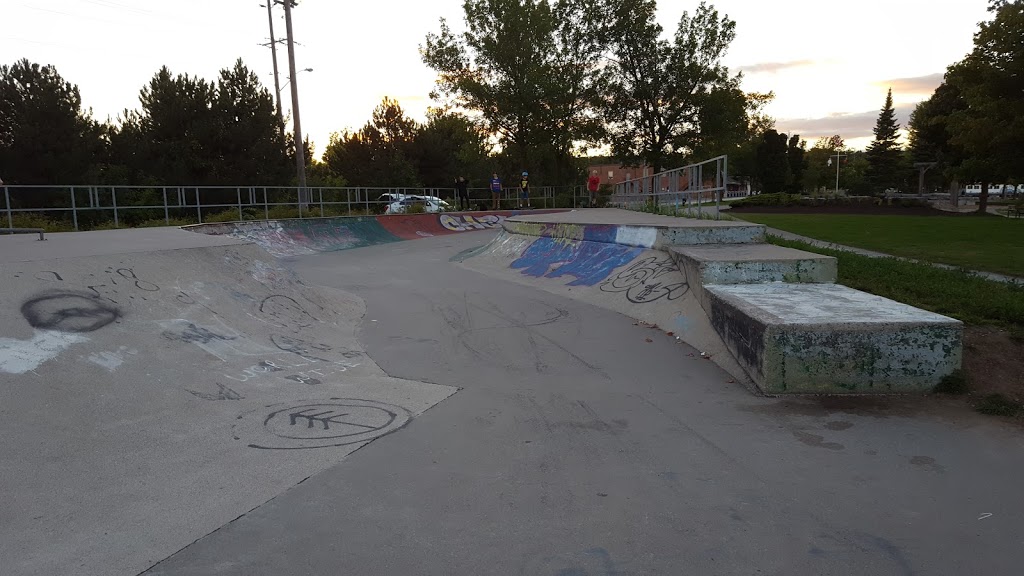 Kiwanis Skate Park | Lakeview Ave, Orillia, ON L3V 1T1, Canada