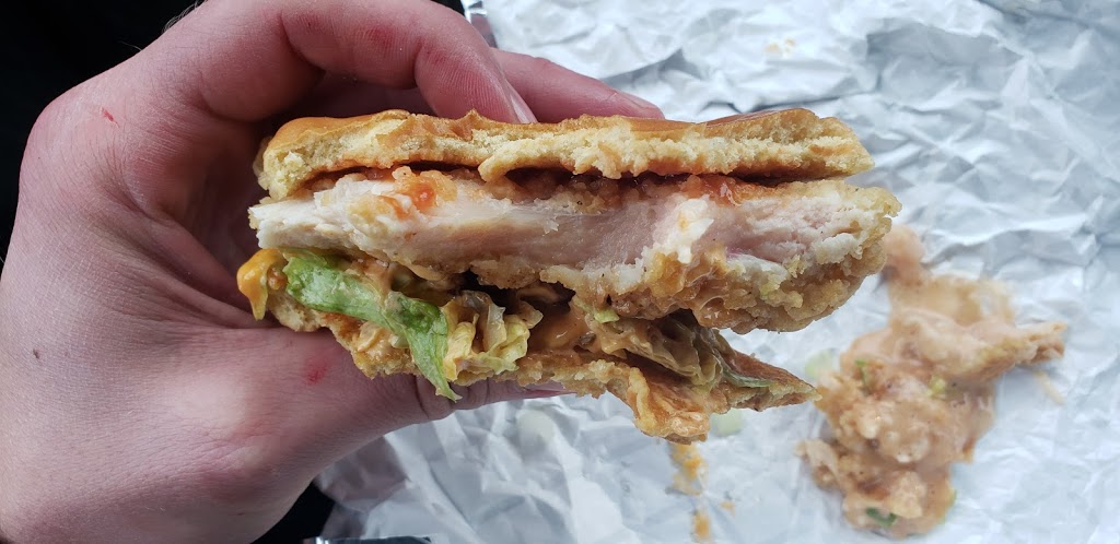 KFC | 6896 North, Island Hwy N, Nanaimo, BC V9V 1P6, Canada | Phone: (250) 390-1565