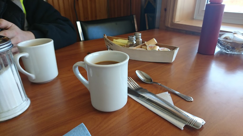 Peace Valley Diner | 2 Response St, Fenelon Falls, ON K0M 1N0, Canada | Phone: (705) 887-9810