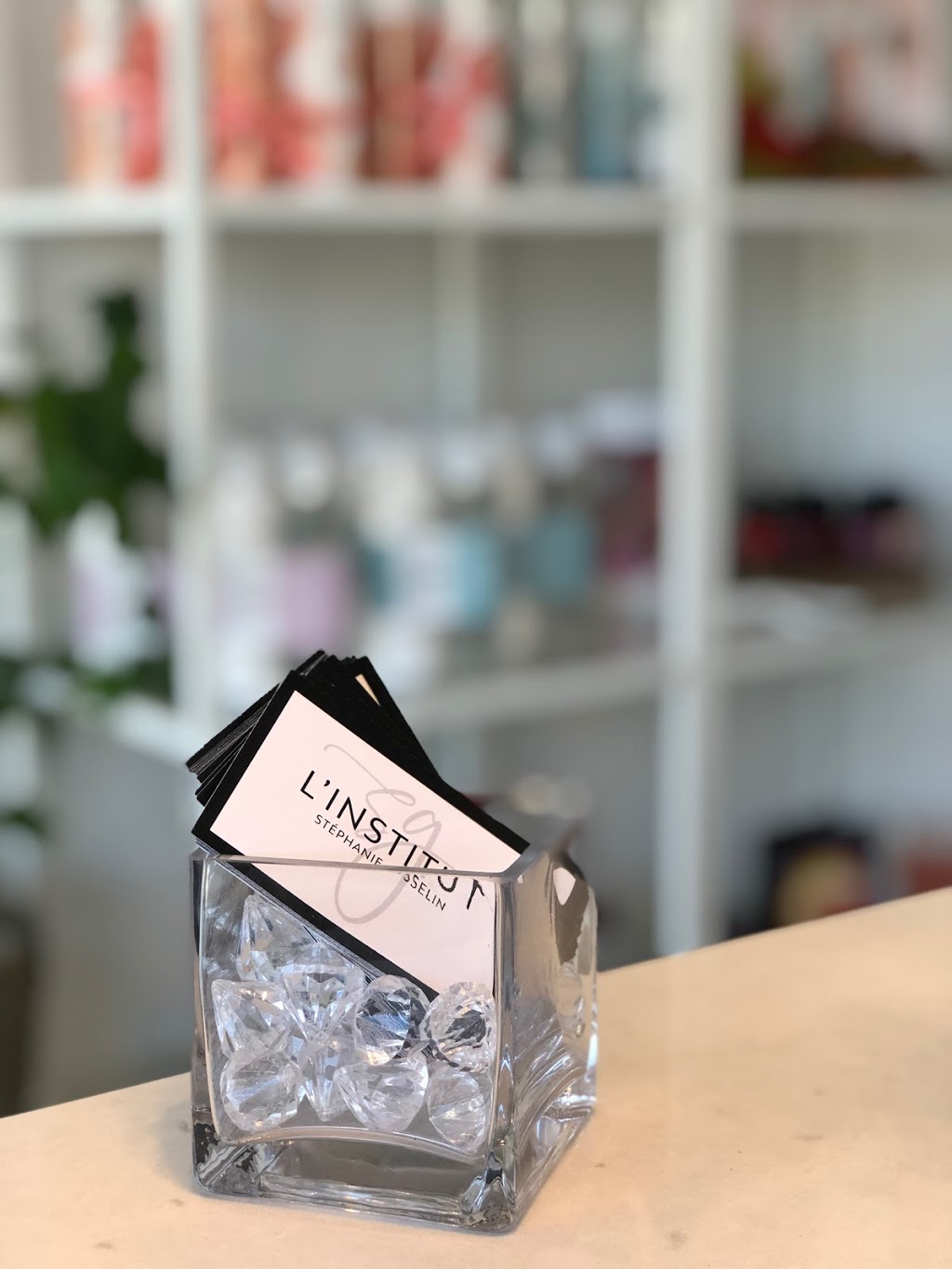 Institut De Beauté Stéphanie Gosselin Épilation, Soins Beauté Vi | 1453 Av Victoria, Saint-Lambert, QC J4R 1R5, Canada | Phone: (450) 465-2927