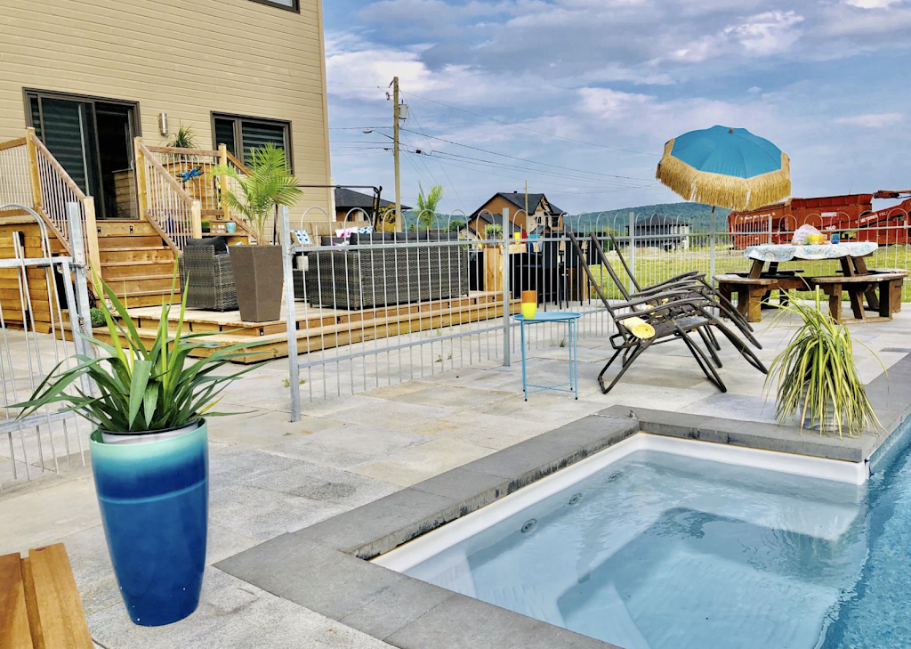 Chalets Nature | 1719 Rue Claire-Bonenfant suite 109, Québec, QC G2K 0N9, Canada | Phone: (418) 572-5595