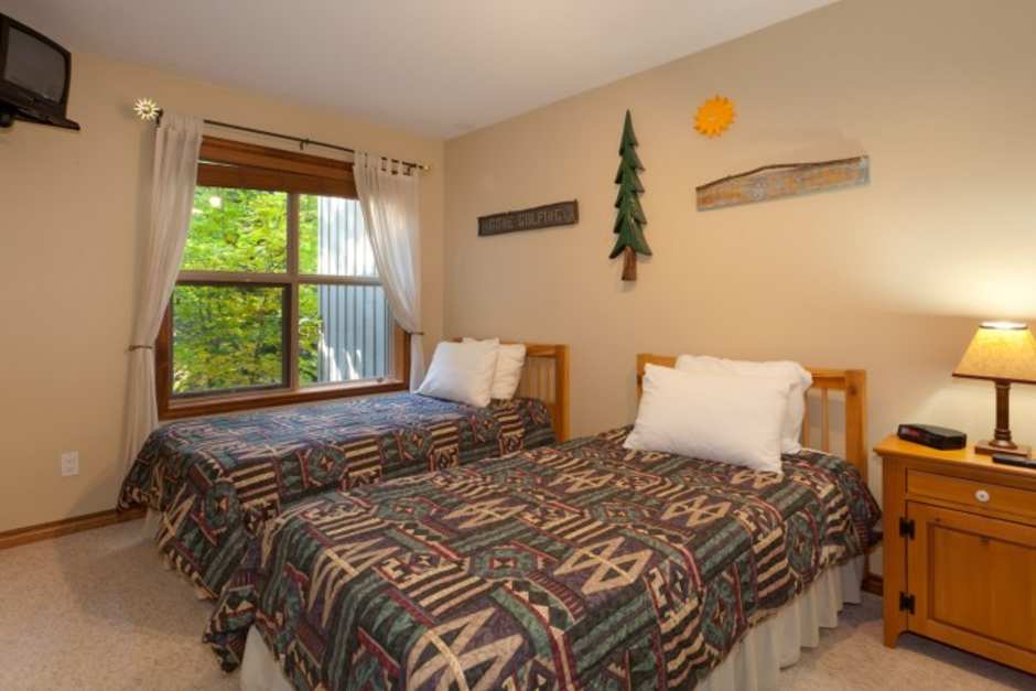 Blackcomb Greens - Whistler Premier | 4644 Blackcomb Way, Whistler, BC V0N 1B4, Canada | Phone: (888) 621-1177