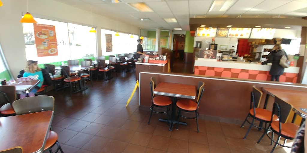 A&W Canada | 190 Barton St E, Hamilton, ON L8L 2W8, Canada | Phone: (289) 426-1986