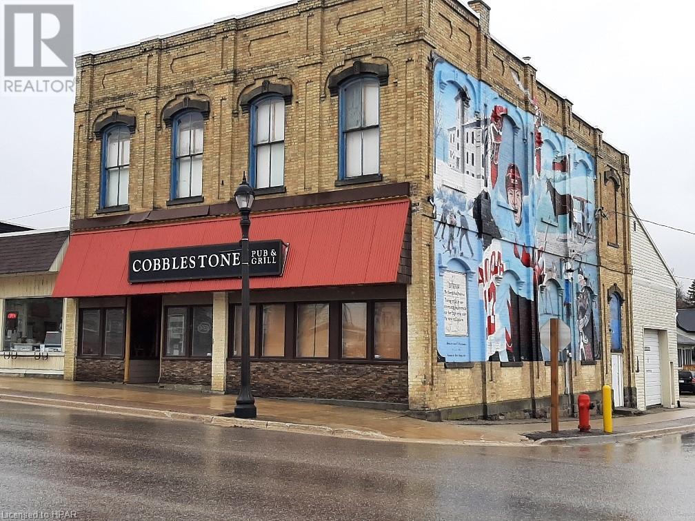 Cobblestone Pub & Grill | 648 Campbell St, Lucknow, ON N0G 2H0, Canada | Phone: (519) 812-1777