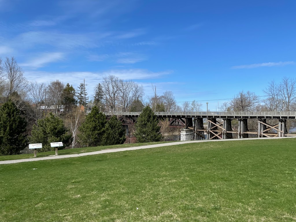 Blue Mountains Town Hall | 32 Mill St, Thornbury, ON N0H 2P0, Canada | Phone: (888) 258-6867