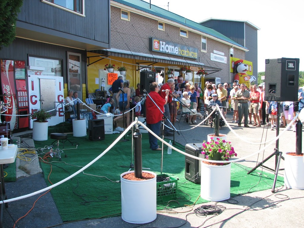 Home Hardware and CCY General Store | 31 ON-644, Pointe au Baril, ON P0G 1K0, Canada | Phone: (705) 366-2211
