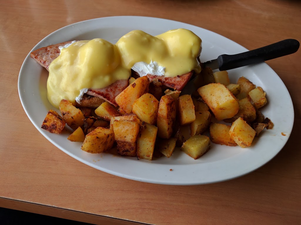 Daylight Grill | 980 Southdown Rd, Mississauga, ON L5J 2Y4, Canada | Phone: (905) 919-1187