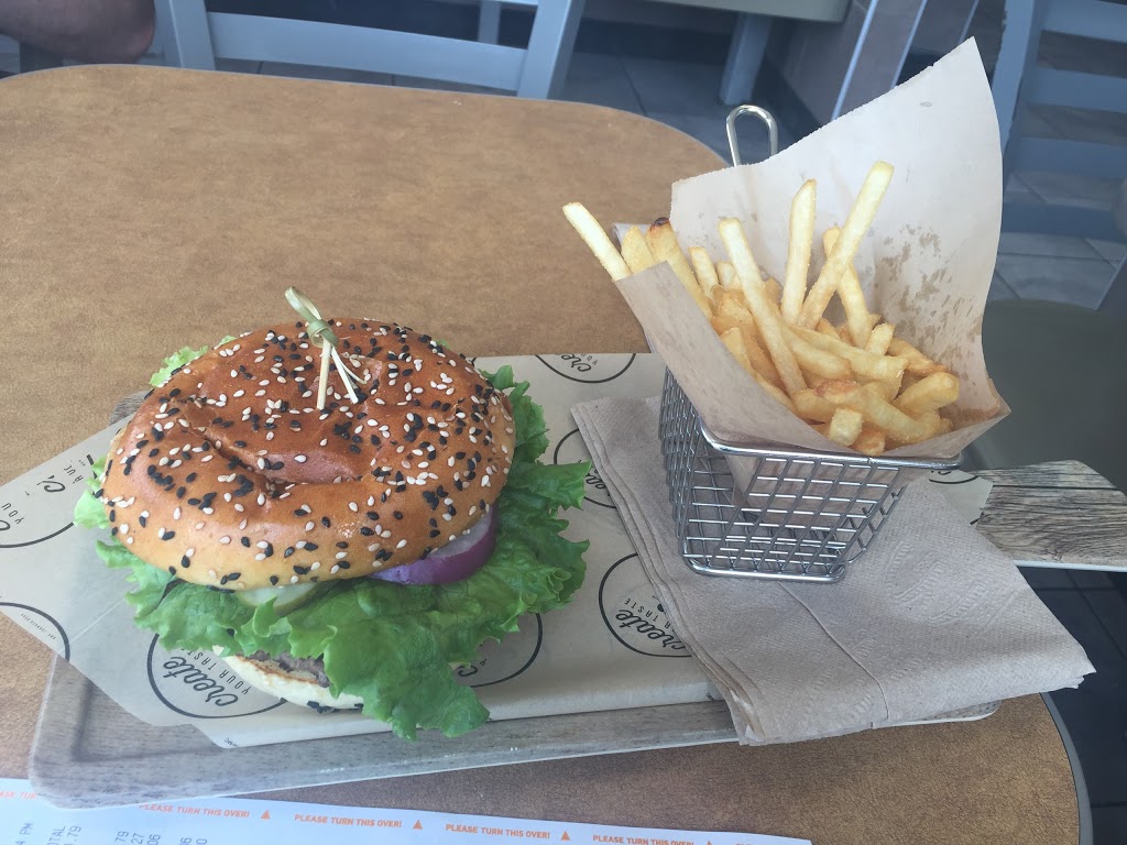 McDonalds | 674 Queenston Rd, Hamilton, ON L8G 1A3, Canada | Phone: (905) 561-8960
