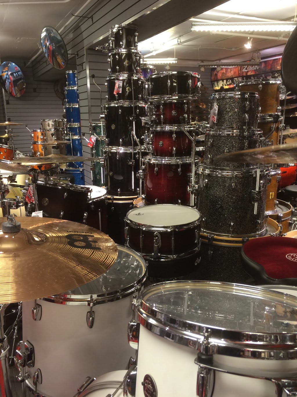 Musique Gagné | 302 Rue Durocher, Québec, QC G1K 4W9, Canada | Phone: (418) 525-8601