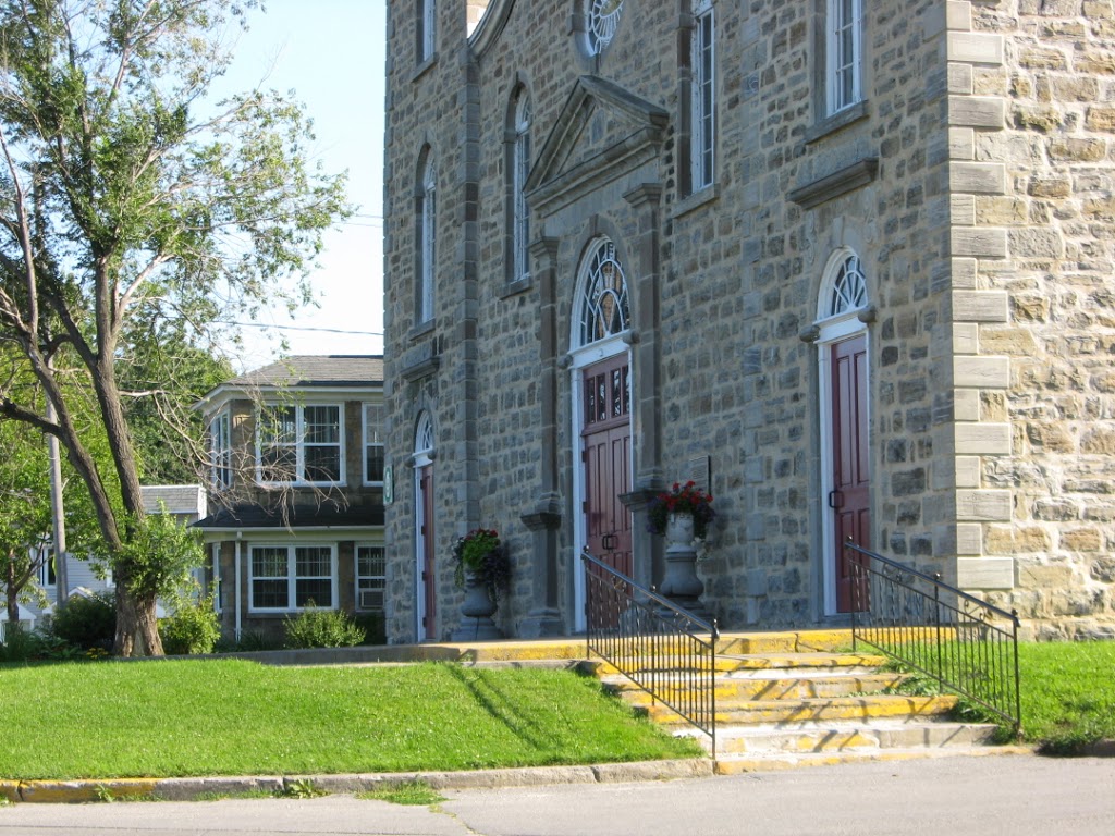 Presbytère Saint Joachim de Chateauguay | 1 Boulevard DYouville, Châteauguay, QC J6K 1E9, Canada | Phone: (450) 692-8241
