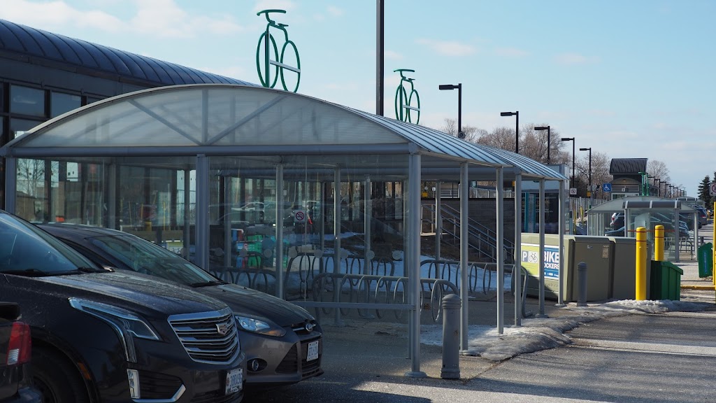 Rouge Hill GO Train Station Ticket Building | 6251 Lawrence Ave E, Scarborough, ON M1C 5G4, Canada | Phone: (416) 869-3200