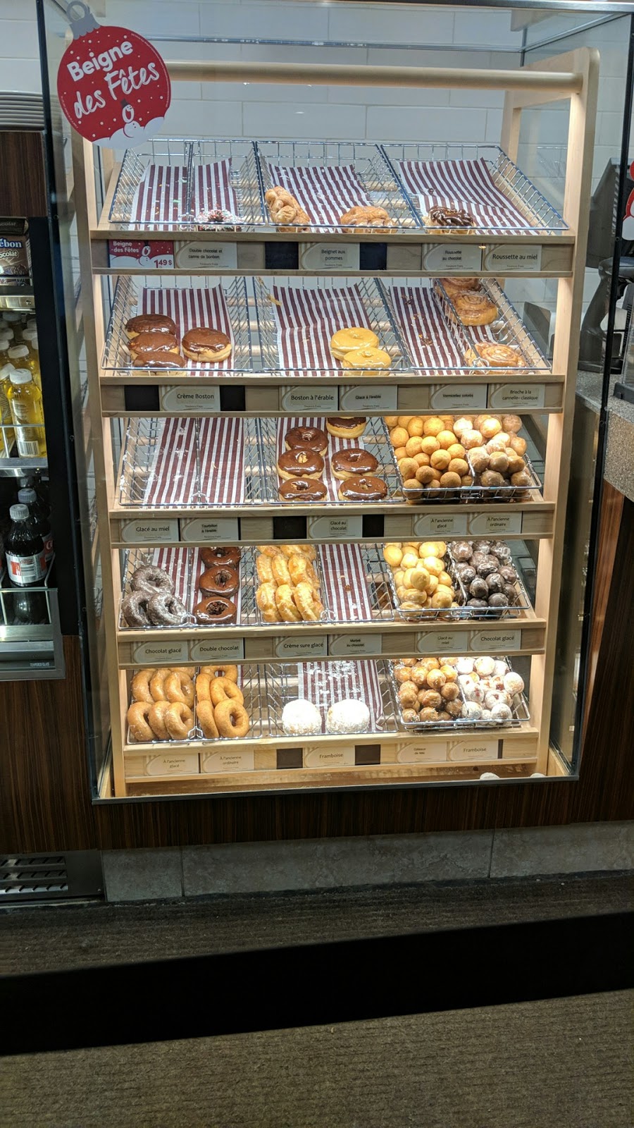 Tim Hortons | 46 Boulevard Gréber, Gatineau, QC J8T 3P6, Canada | Phone: (819) 561-9009