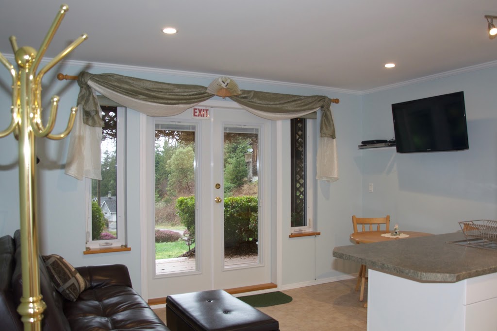 Enchanter Oceanview Suites | 13031 Narrows Rd, Madeira Park, BC V0N 2H1, Canada | Phone: (866) 340-0514
