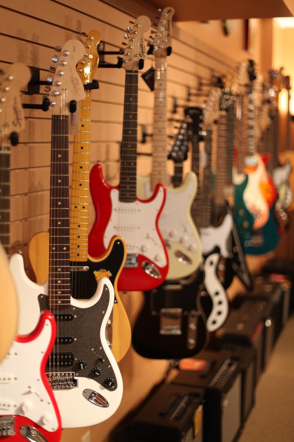 perryjoseph@aardvarkmusic.ca | 229 Broadway Unit 11, Orangeville, ON L9W 1K4, Canada | Phone: (519) 941-4100