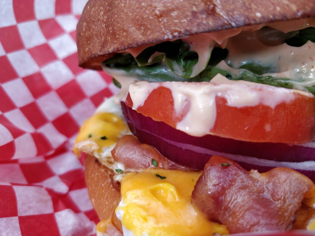 Robs Lighthouse Eatery | 1751 Cowichan Bay Rd, Cowichan Bay, BC V0R 1N1, Canada | Phone: (250) 597-2006