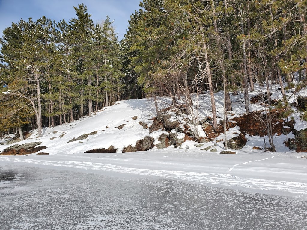 Parc Municipal la Biche | 34-10 Chemin de lÉglise, Notre-Dame-de-Pontmain, QC J0W 1S0, Canada | Phone: (819) 597-2424
