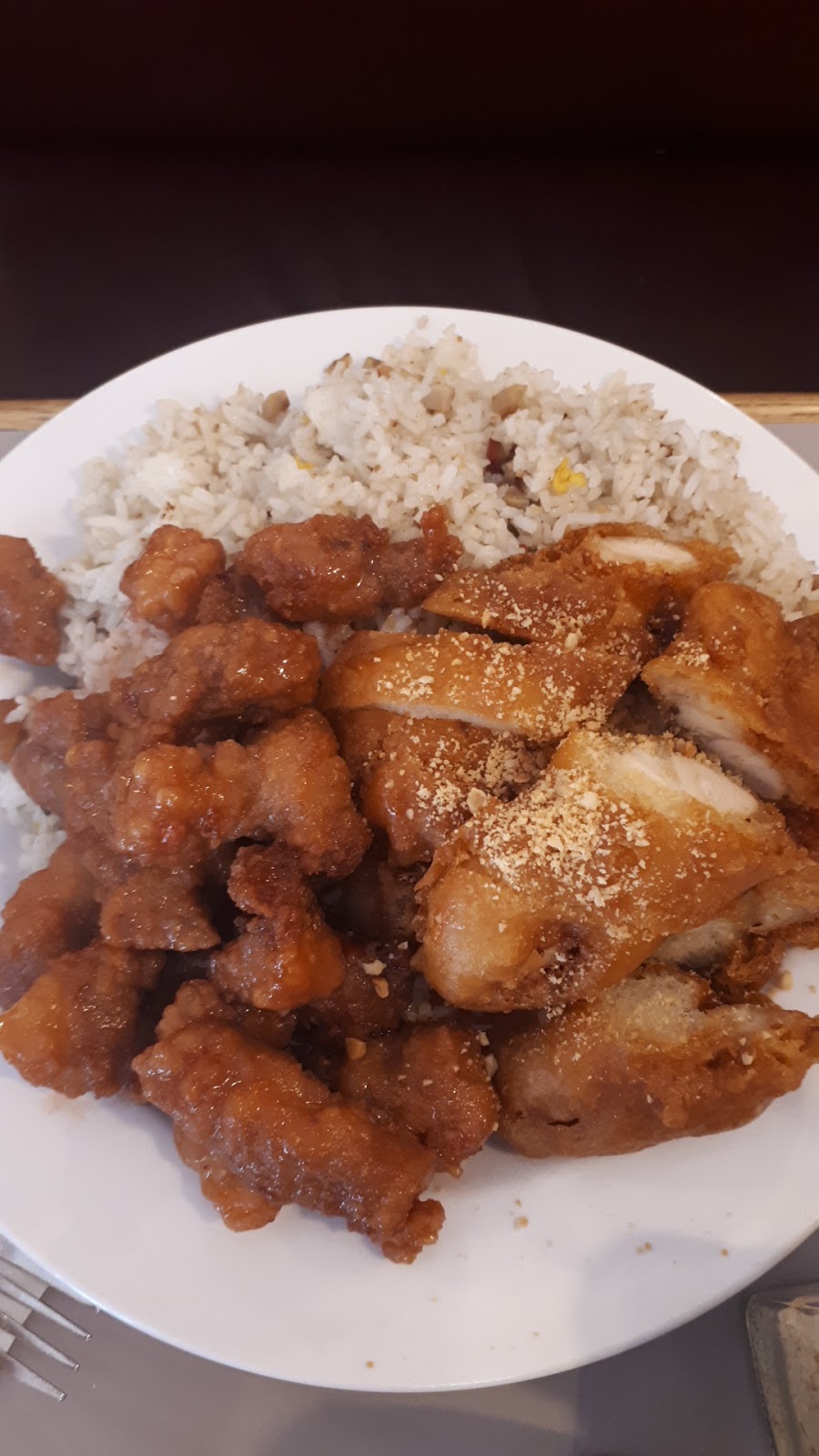 Wings Cafe | 9765 Chemainus Rd #102, Chemainus, BC V0R 1K0, Canada | Phone: (250) 246-3372