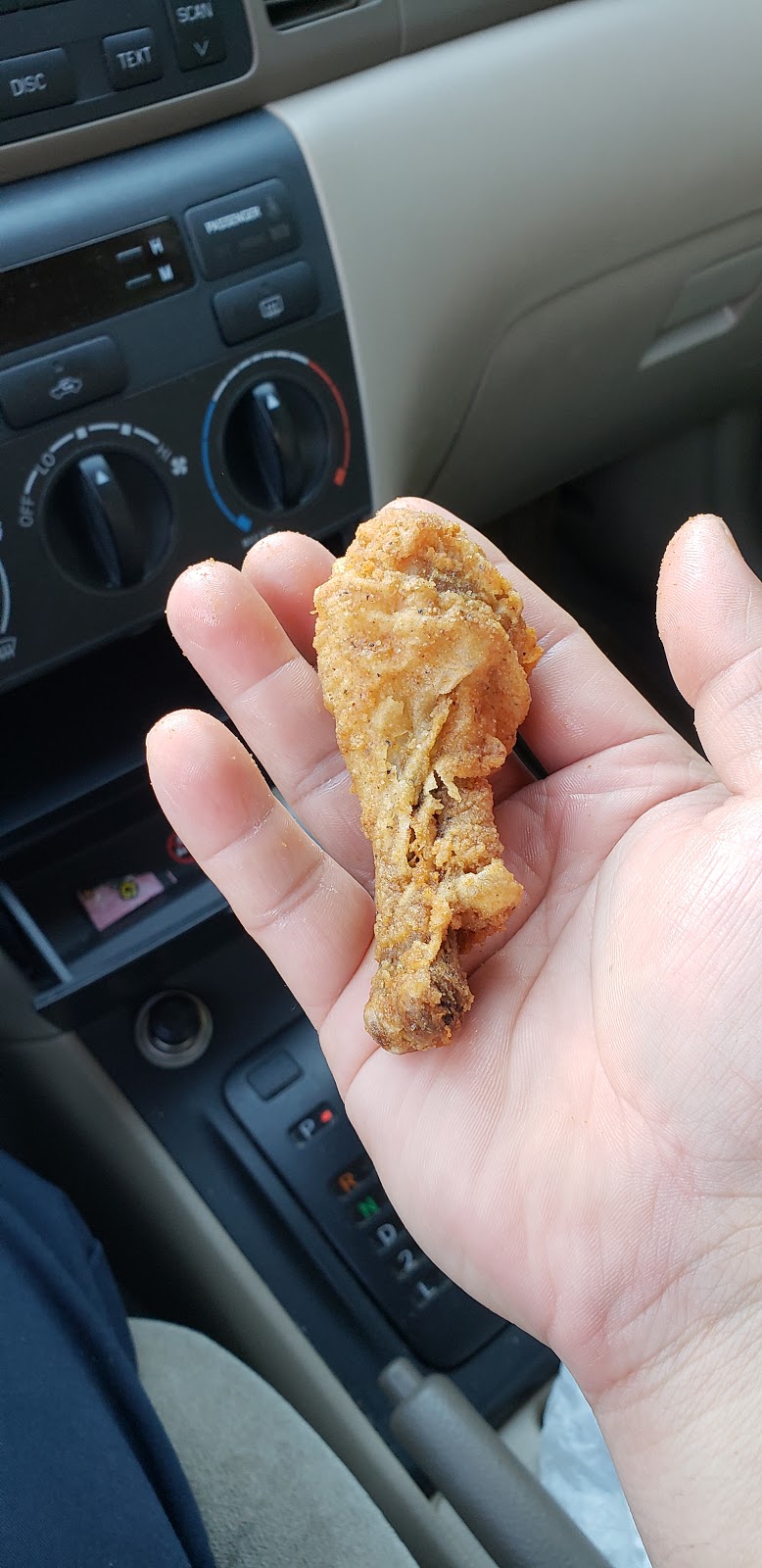 KFC | 9056 152 St, Surrey, BC V3R 4E7, Canada | Phone: (604) 583-7775