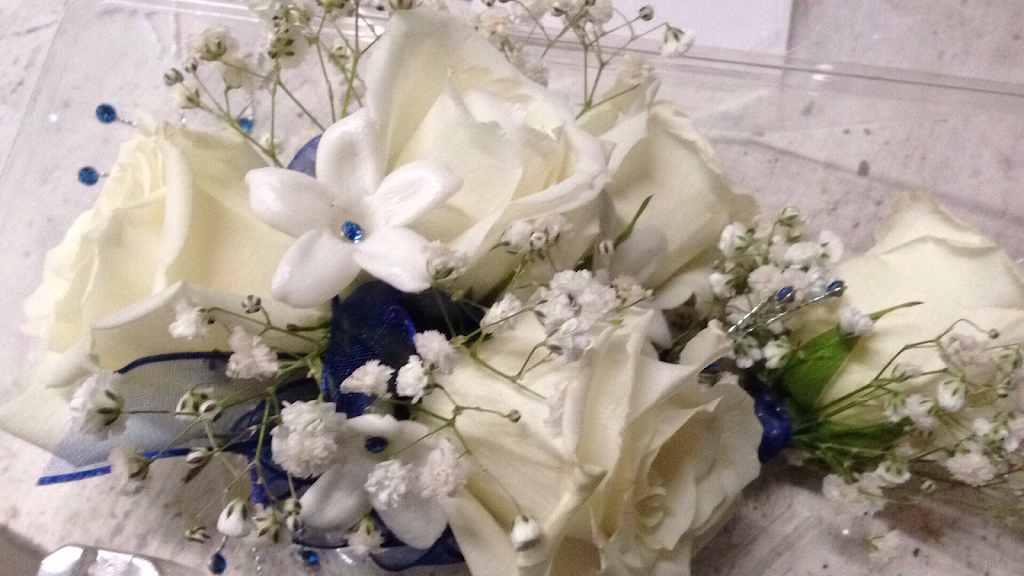 Lilies from the Valley ~ Floral | 212 Town Rd, Falmouth, NS B0P 1L0, Canada | Phone: (902) 798-3245