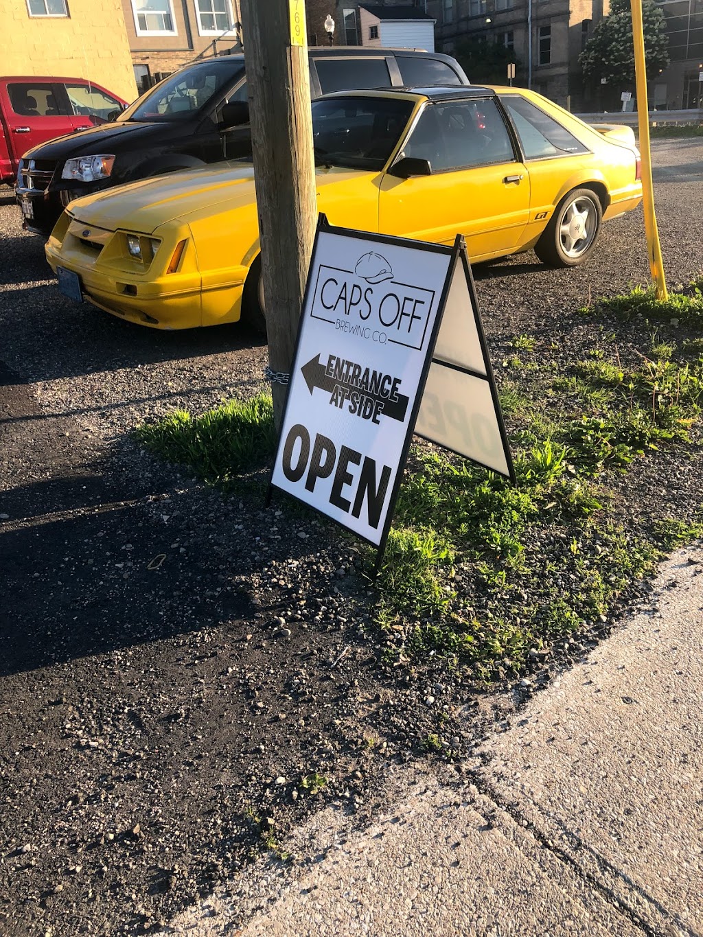 Caps Off Brewing Company | 168 Curtis St Unit C, St Thomas, ON N5P 3W9, Canada
