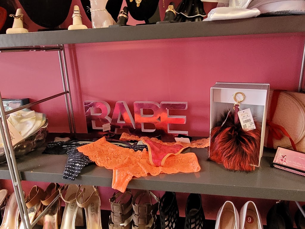 Suko Barb | clothing store | 51 Main St E, Southgate, ON N0C 1B0, Canada | 5196943841 OR +1 519-694-3841