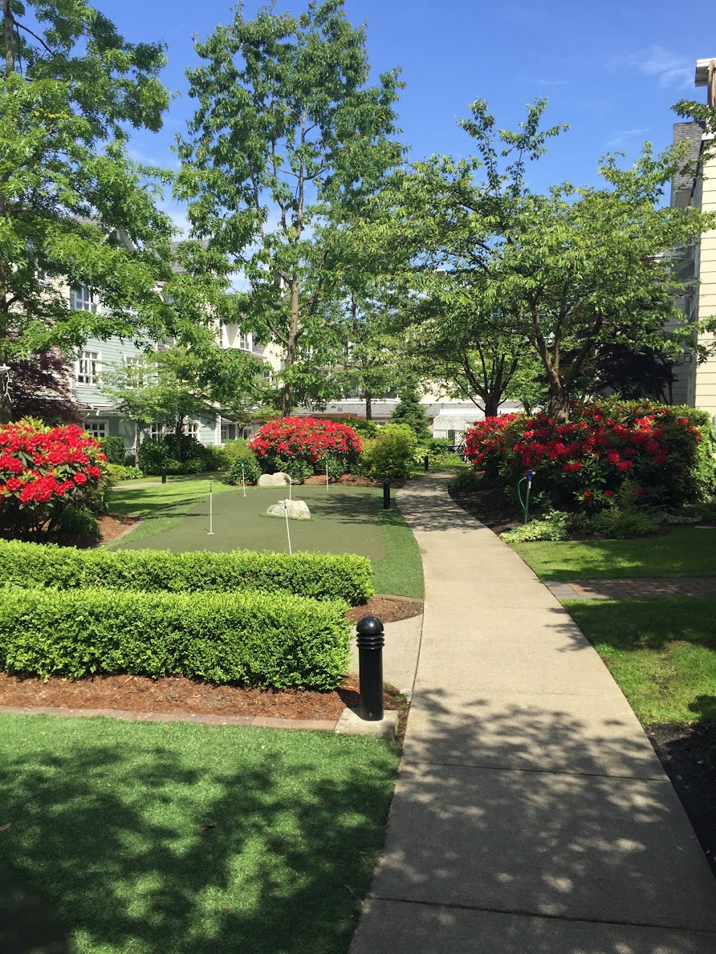 Clarendon Court | 6404 Clarendon St, Vancouver, BC V5S 4X9, Canada | Phone: (604) 324-6230