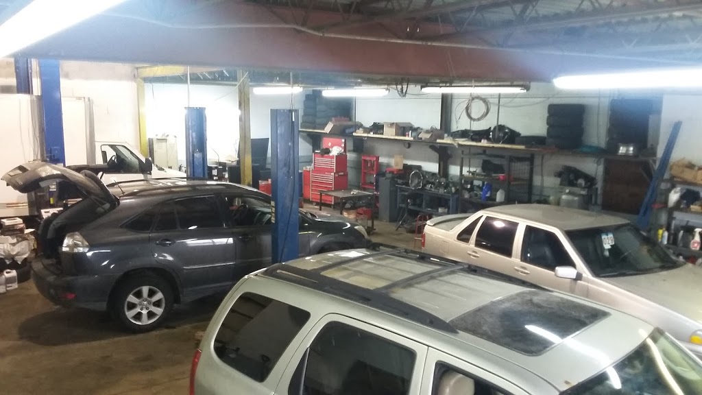 Castle Transmissions | 8001 Rue Elmslie, LaSalle, QC H8N 2W6, Canada | Phone: (514) 699-2110