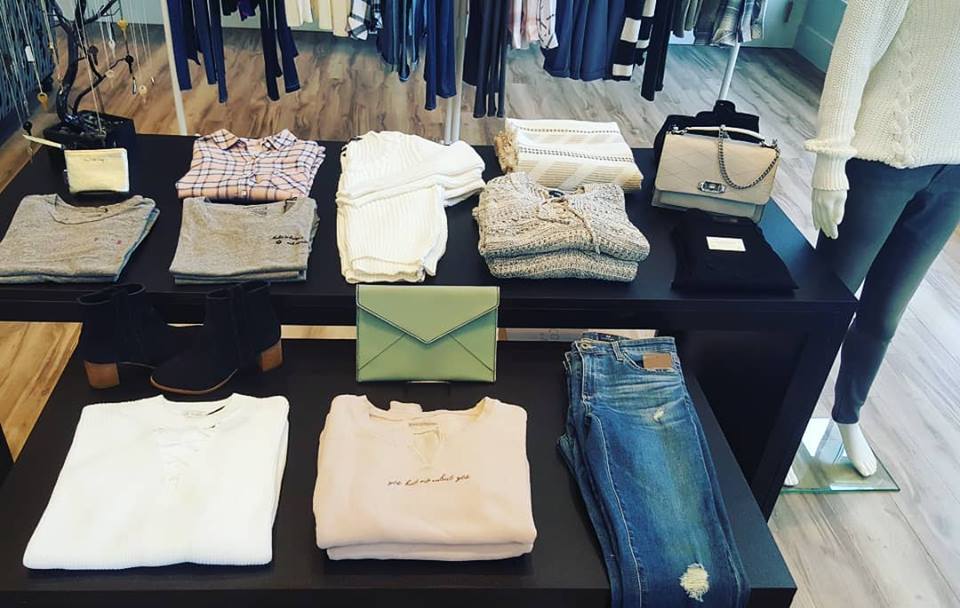 Mint Style Lounge | Building E, 15745 Croydon Dr, Surrey, BC V3S 2L5, Canada | Phone: (604) 560-9444