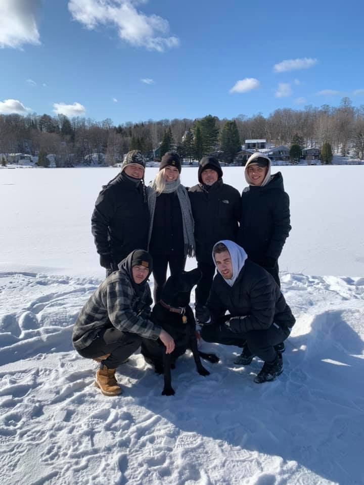 Chalet chez Lyne | 865 Rue de la Montagne, Saint-Calixte, QC J0K 1Z0, Canada | Phone: (514) 941-7230