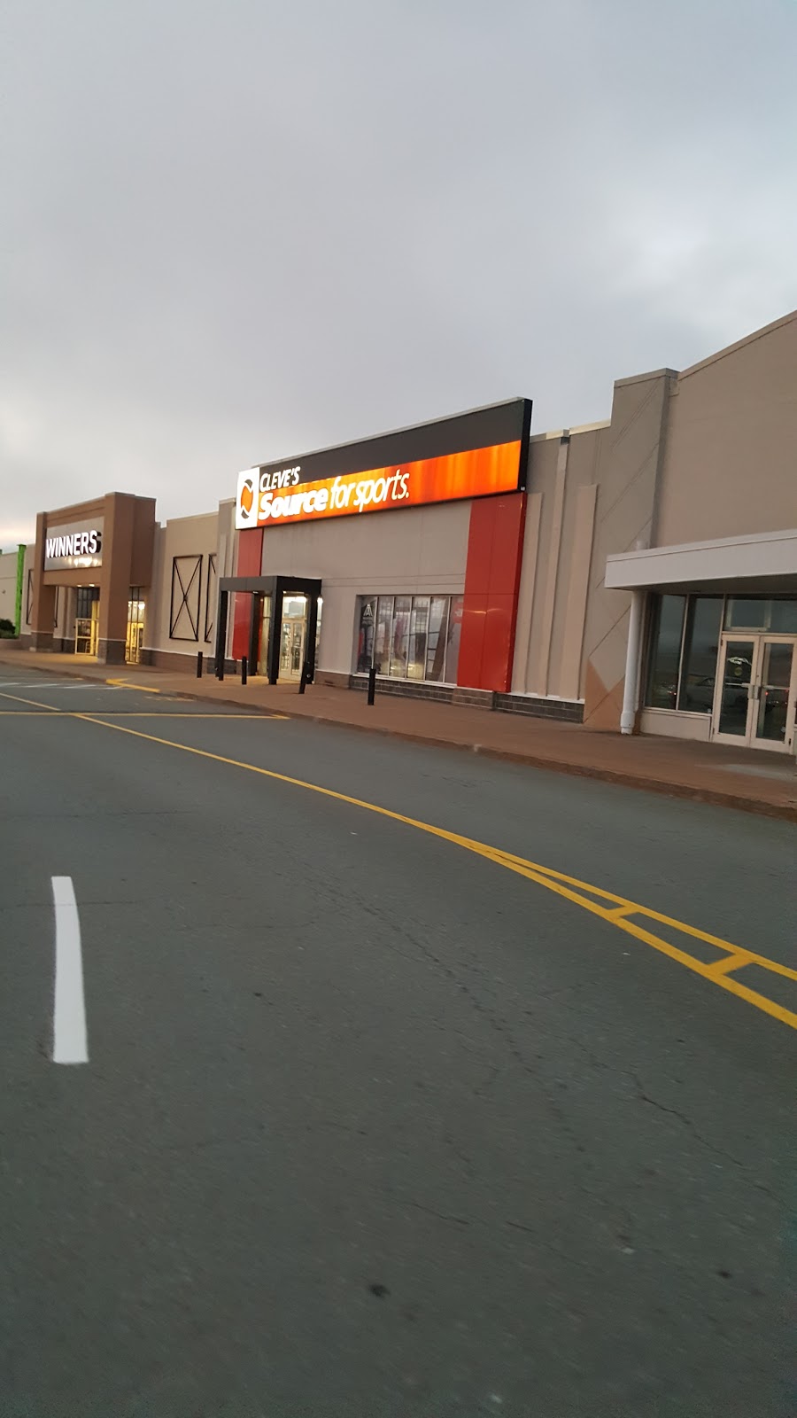 Cleves Source For Sports | 204 Chain Lake Dr, Halifax, NS B3S 1C5, Canada | Phone: (902) 450-5353
