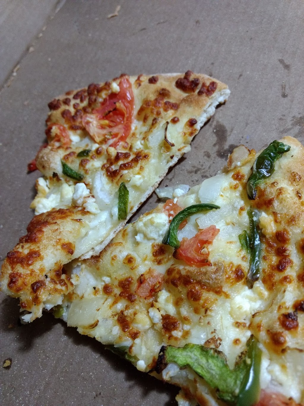 Dominos | 655 Fairway Road South Building B Unit B4B, Kitchener, ON N2C 1X4, Canada | Phone: (519) 804-1212