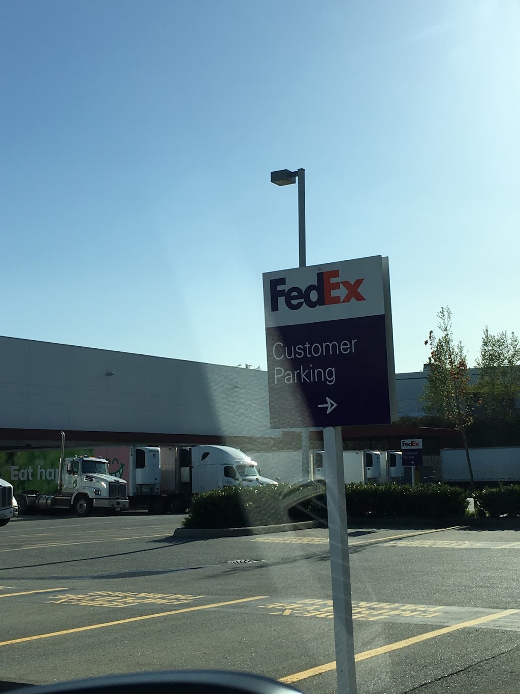 FedEx Ship Centre | 15110 54a Ave #101, Surrey, BC V3S 5X7, Canada | Phone: (800) 463-3339
