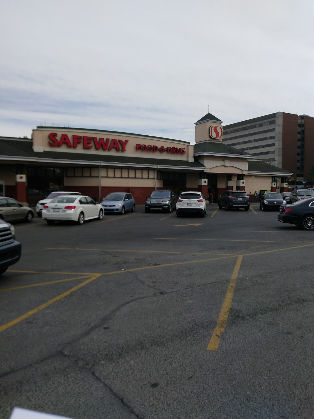Safeway Mission Calgary | 524 Elbow Dr SW, Calgary, AB T2S 2H6, Canada | Phone: (403) 228-6141