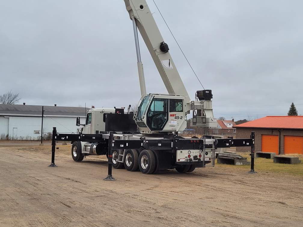 Tom Mix Concrete and Pembroke Crane Rental | 58 Tv Tower Rd, Pembroke, ON K8A 6W6, Canada | Phone: (613) 732-8287