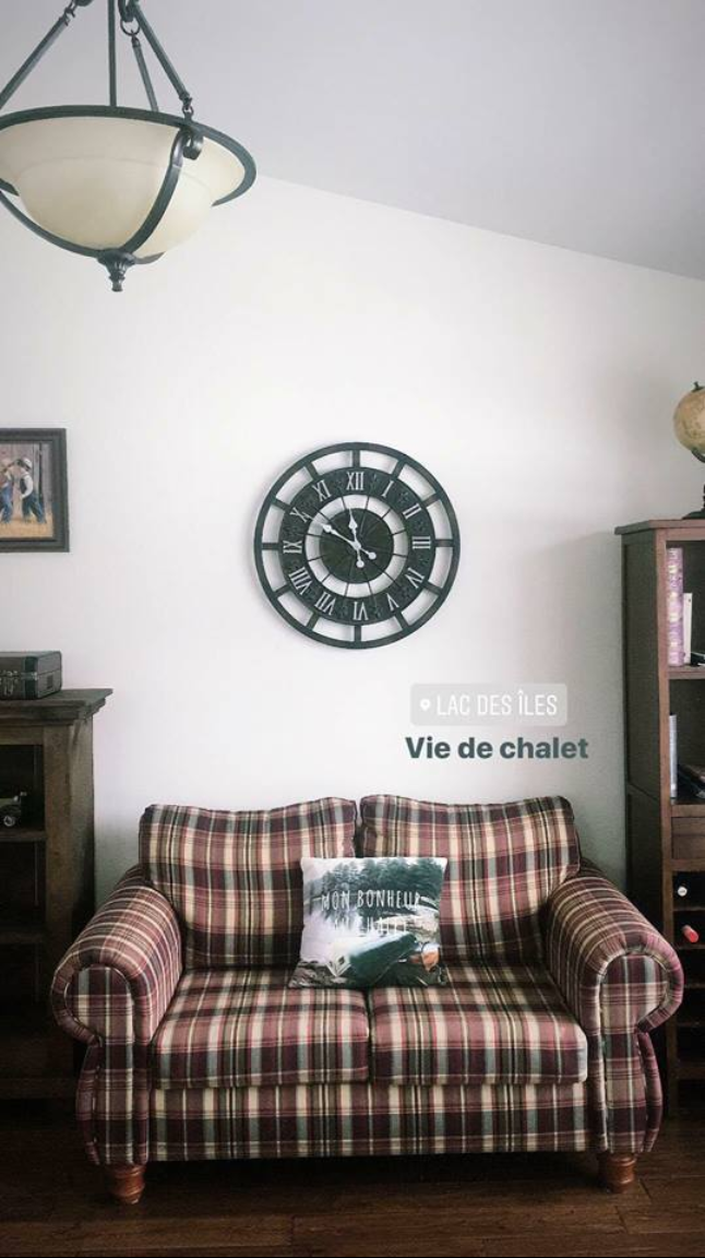 Chalet de la presquile | 236 Rue de la Baie, Mont-Laurier, QC J9L 3G7, Canada | Phone: (438) 396-3063