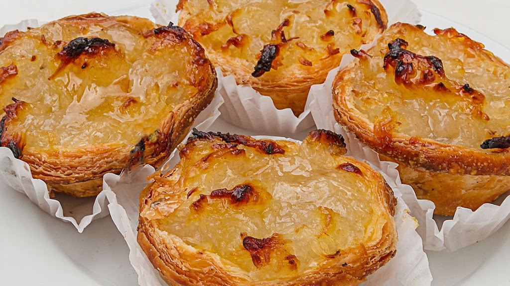 Golden Wheat Bakery & Pastry | 652 College St, Toronto, ON M6G 1B8, Canada | Phone: (416) 534-1107