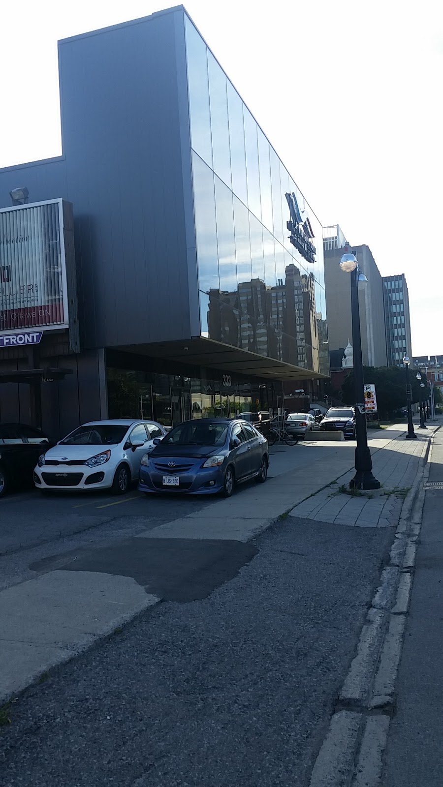 Théâtre Catapulte | 269 Montfort St, Vanier, ON K1L 5P1, Canada | Phone: (613) 562-0851