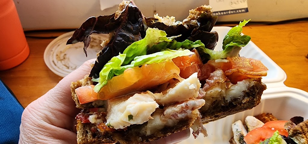 Engine House Café | 183 Queen St, Killaloe, ON K0J 2A0, Canada | Phone: (613) 757-2237