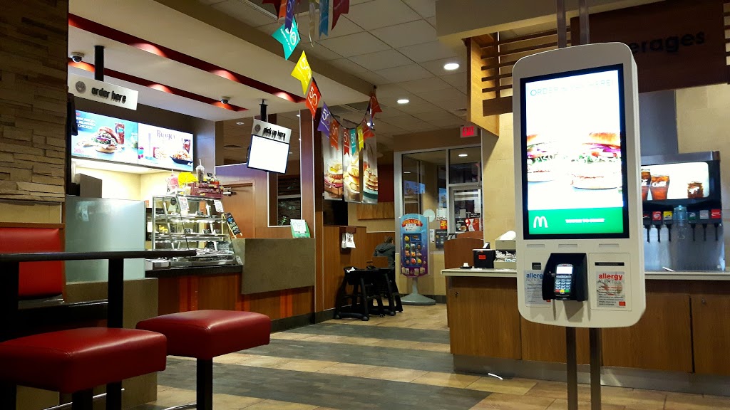 McDonalds | 243 Woodlawn Rd W, Guelph, ON N1H 7L6, Canada | Phone: (519) 826-0507