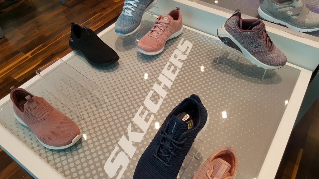 SKECHERS Retail | 401 Boul Labelle, Rosemère, QC J7A 3T2, Canada | Phone: (450) 419-2223