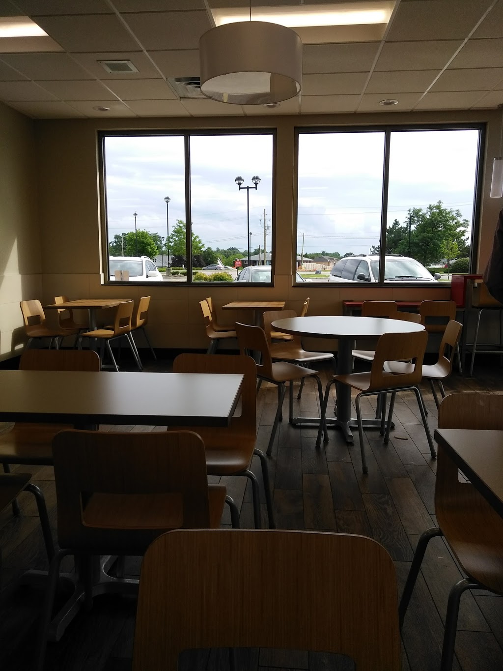 Wendys | 225 Franklin Blvd, Cambridge, ON N1R 8H3, Canada | Phone: (519) 740-1287