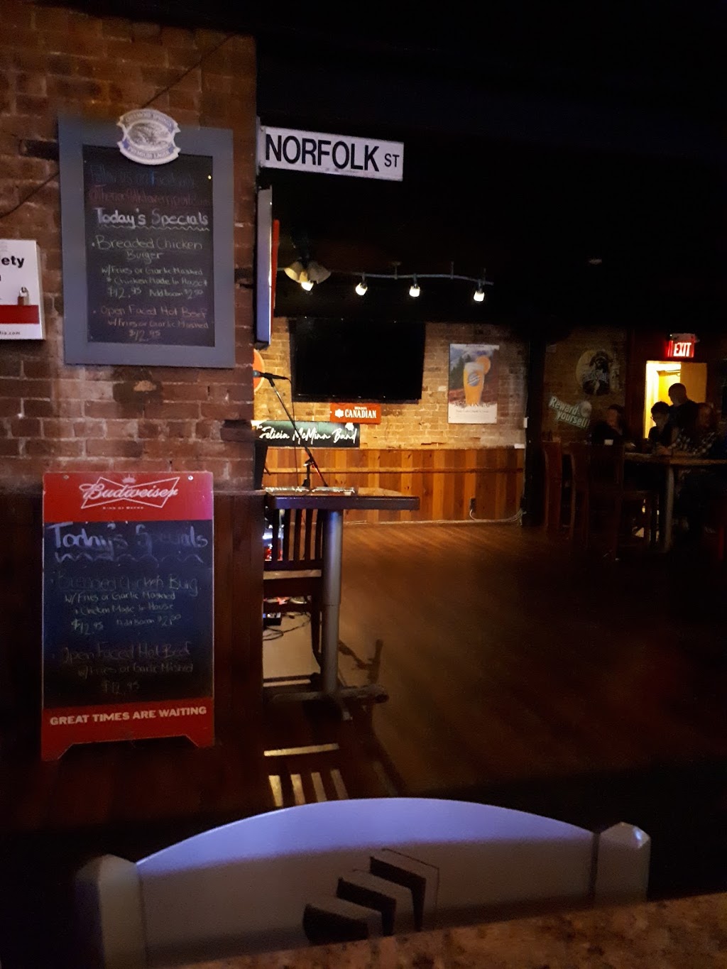 Norfolk Tavern | 200 Main St, Port Dover, ON N0A 1N0, Canada | Phone: (519) 583-0048