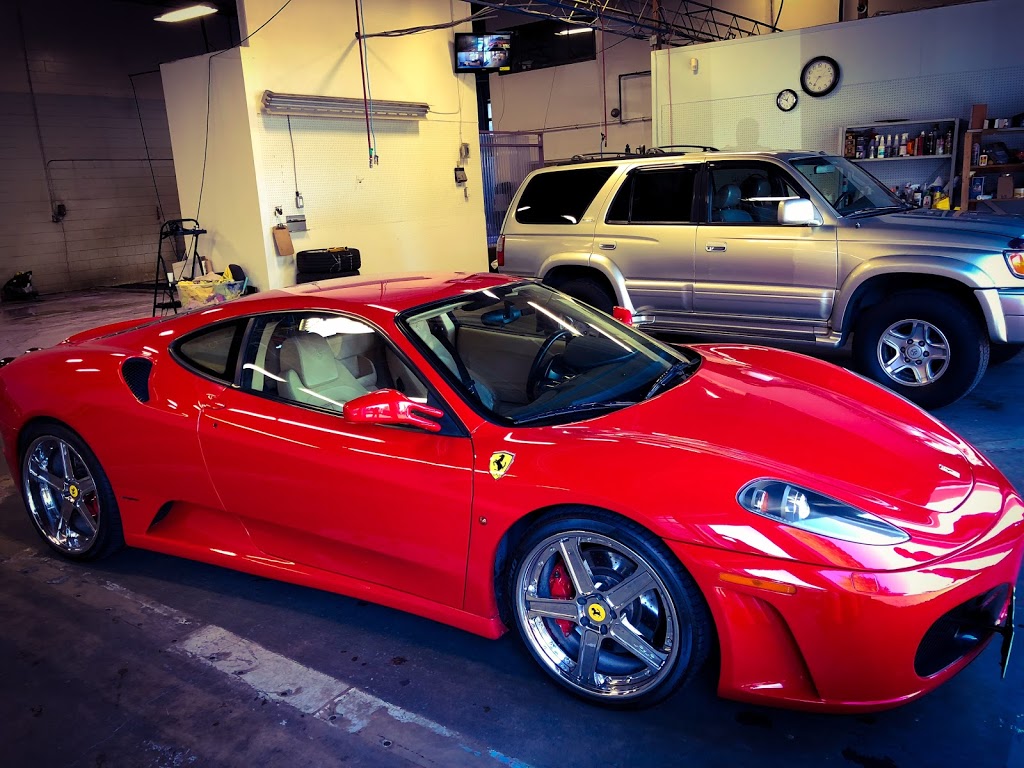 Squeaky Hand Car Wash | 2724 Barnet Hwy, Coquitlam, BC V3B 1B8, Canada | Phone: (604) 945-0993