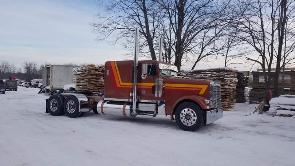 Bruneaus Truck Center | 35473 Bluewater Beach Rd, Goderich, ON N7A 3X8, Canada | Phone: (226) 421-2367
