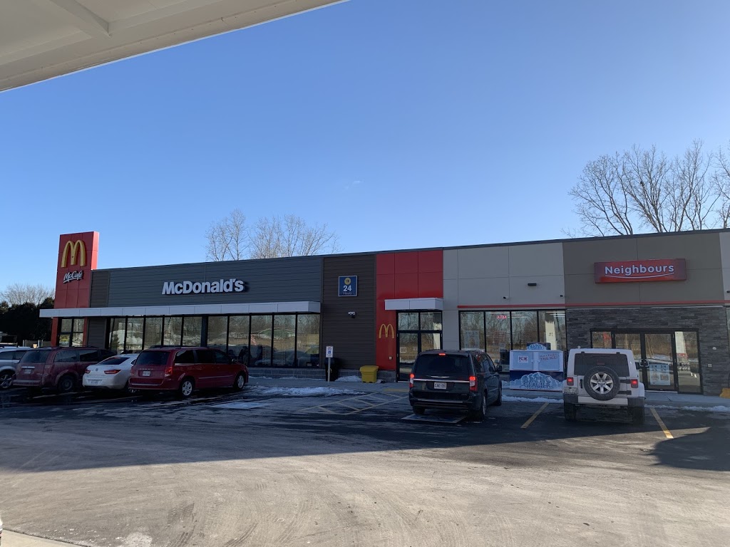 McDonalds | 1635 Essex County Rd 22, Belle River, ON N0R 1A0, Canada | Phone: (519) 727-5877