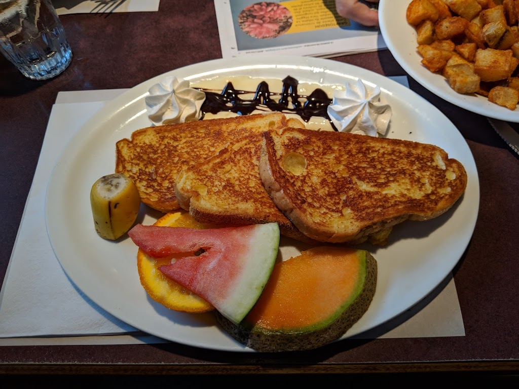 Restaurant Chez Manuel Inc | 3993 Grande Allée, Saint-Hubert, QC J4T 2W1, Canada | Phone: (450) 445-1515