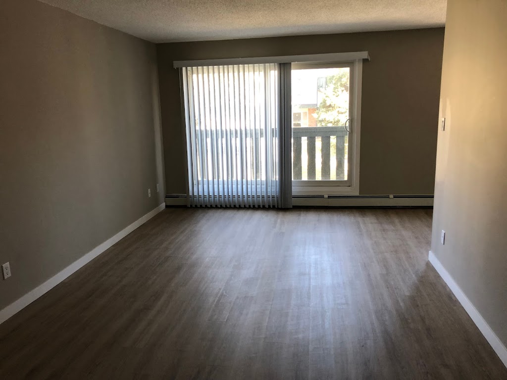 Mainstreet Village Apartments | 107 Village Acres NW, Edmonton, AB T5C 3C9, Canada | Phone: (780) 996-4366
