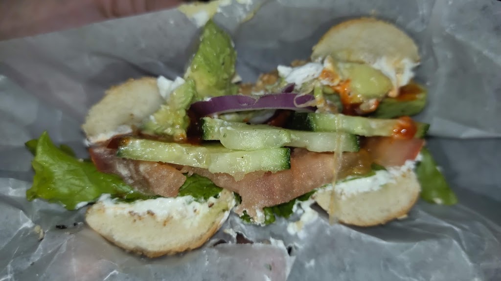 The Bagel House | 1722 Avenue Rd, North York, ON M5M 3Y5, Canada | Phone: (416) 781-0032